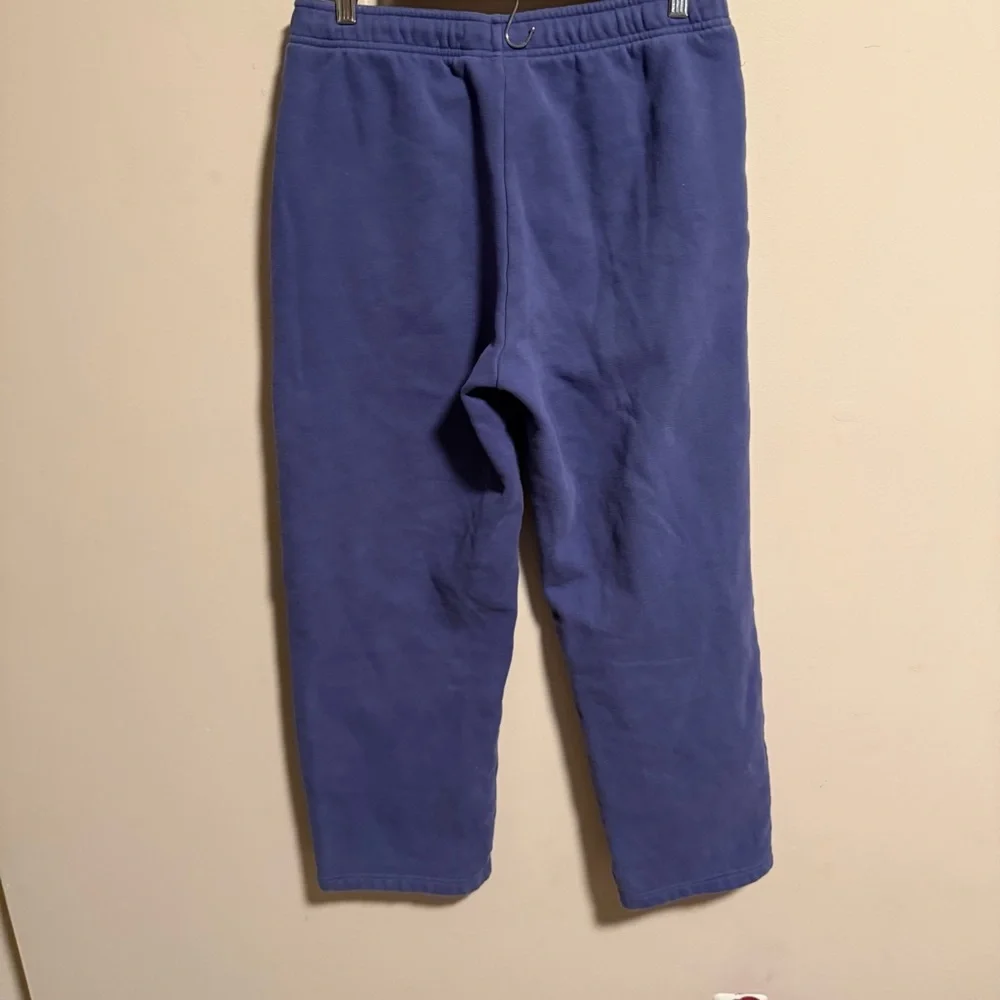 Aritzia Cozy Sweatfleece Mega Straight Sweatpant in Nightshade Blue- Size Medium - Picture 5 of 8